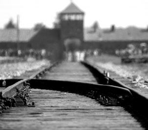 binari auschwitz