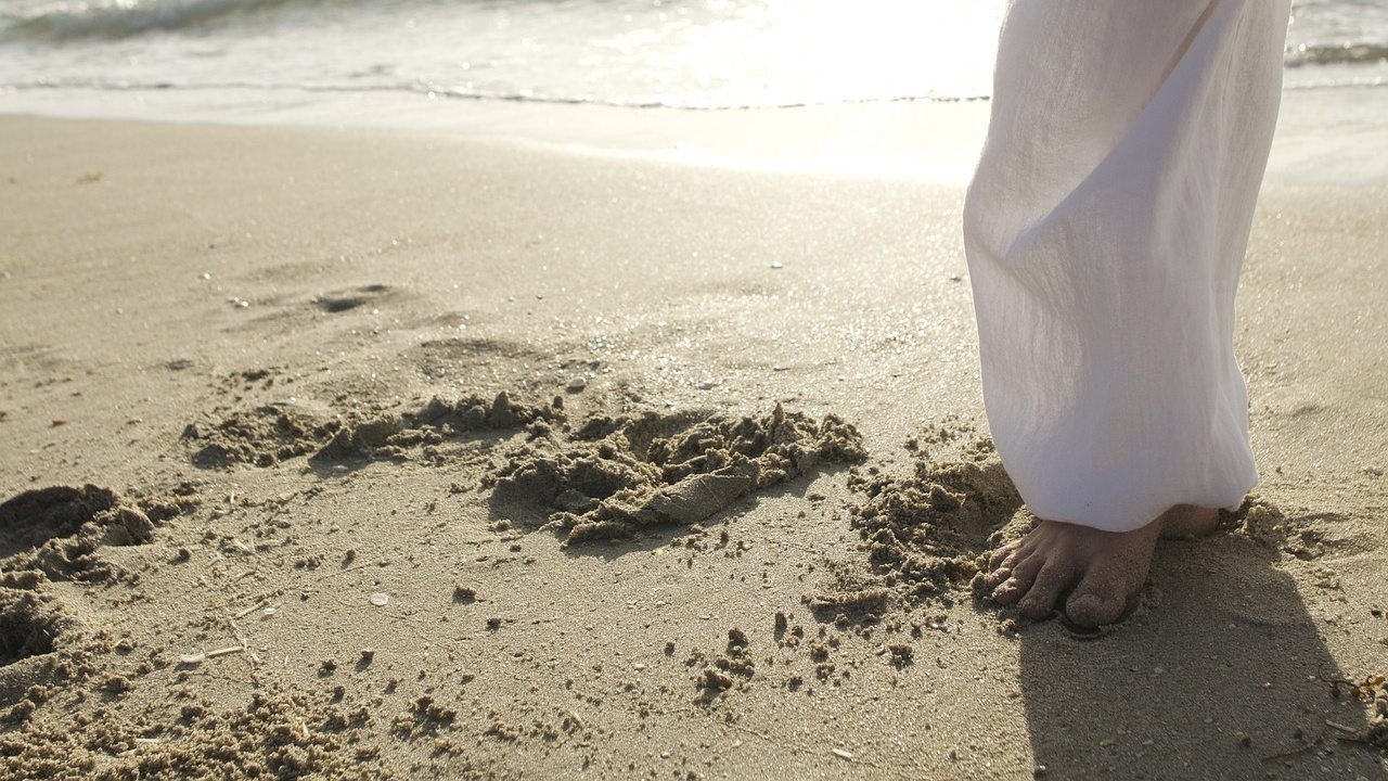 tai chi sulla spiaggia